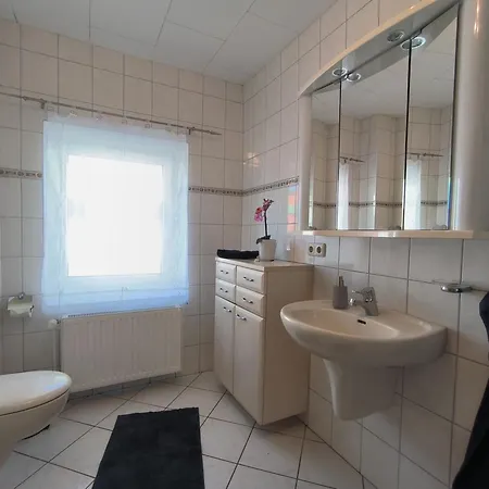 Huber - Gemuetliche Mit Terrasse Und Garten Auf Dem Lande